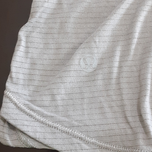 Lululemon - Picture 5 of 5